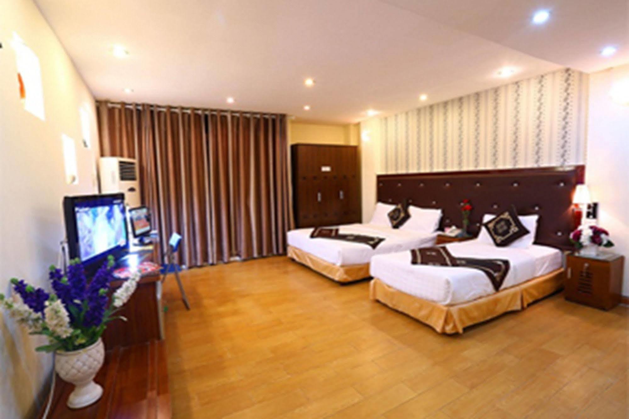 A25 Hotel - 46 Chau Long Hanoi Eksteriør billede